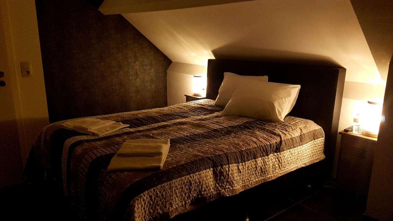 Les Etangs Du Thioux Guest House Малмеди Екстериор снимка