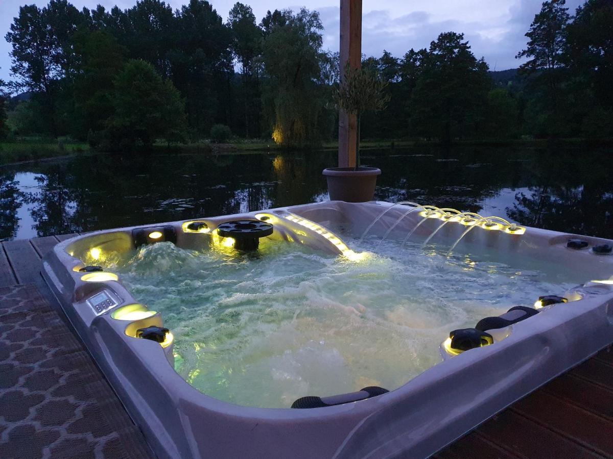 Les Etangs Du Thioux Guest House Малмеди Екстериор снимка